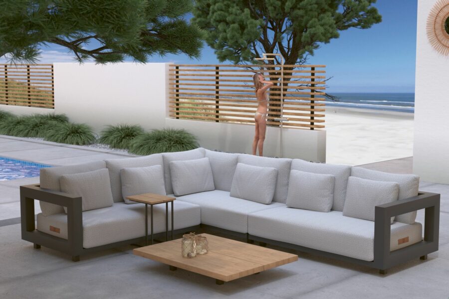 4 seasons outdoor metropolitan