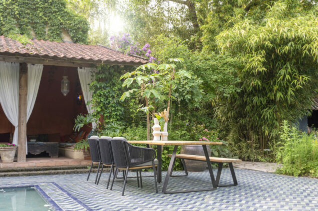 4 Seasons Outdoor Ravello tuinset met Basso tafel en bank