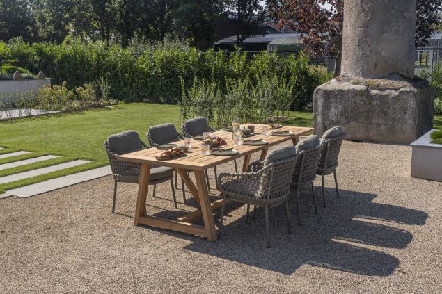 4 Seasons Outdoor Jura dining set olijfgroen met Noah tafel 260 cm