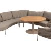 4 Seasons Outdoor Comino hoek loungebank latte met Saba low dining tafel en Comino low dining chair