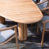 4 Seasons Outdoor Tess dining set teak met Corsica tafel met kiezelvormig blad 240 x 130 cm - detail