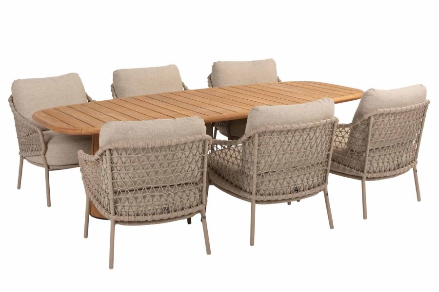 4 Seasons Outdoor Sardinia low dining set latte met Capri low barrel tafel