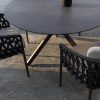 Taste by 4 Seasons Albareto dining set met Locarno tafel met blad Ø 130 cm -detail