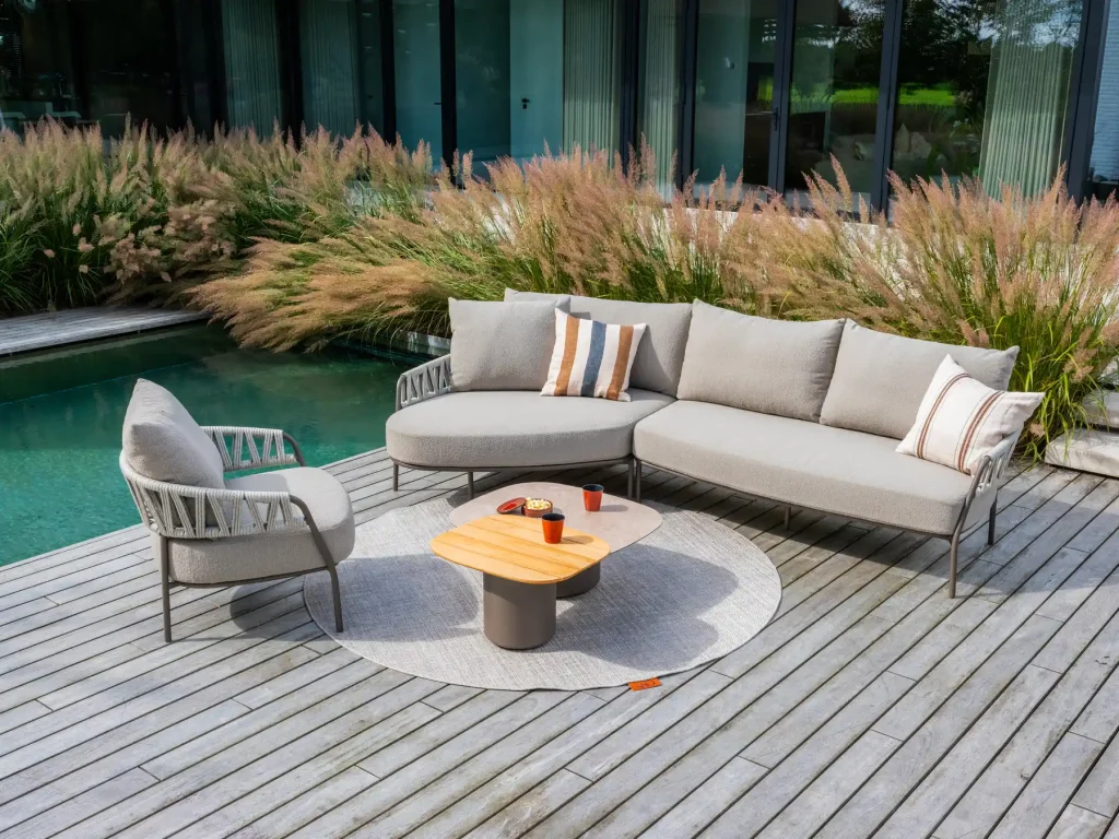 Calma chaise longue set with Demi tables 05
